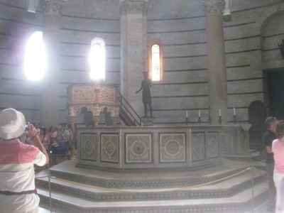 pisa baptistery